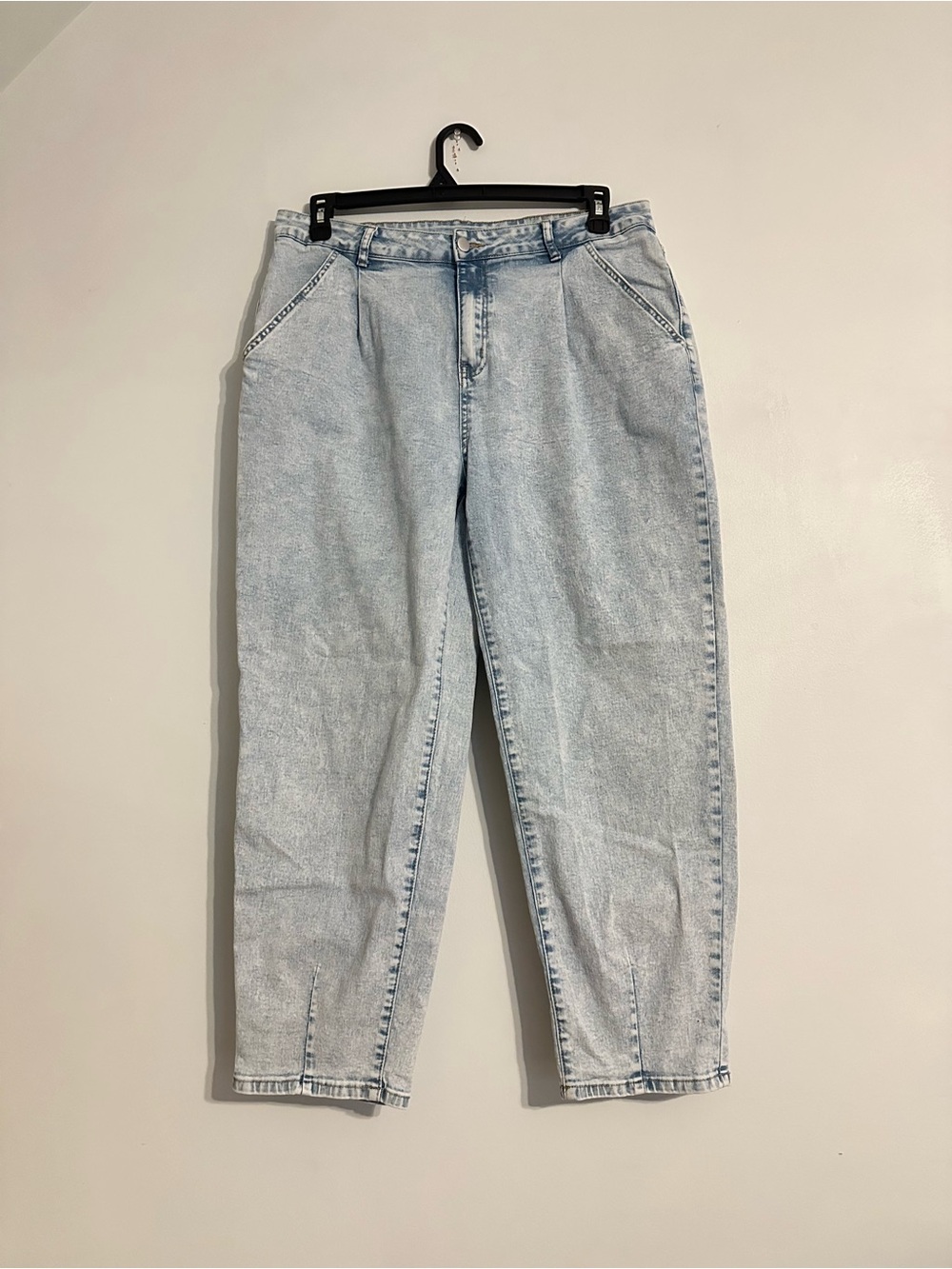 Women’s Light Wash Jeans Size 16